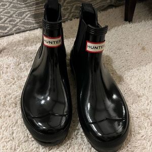 Short black hunter rain boots